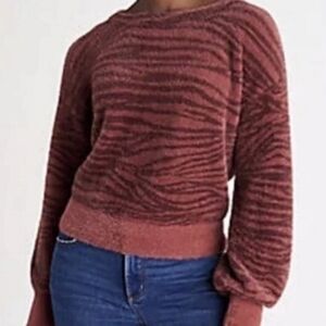 ANN TAYLOR Slouch Cropped Zebra Print Sweater Small